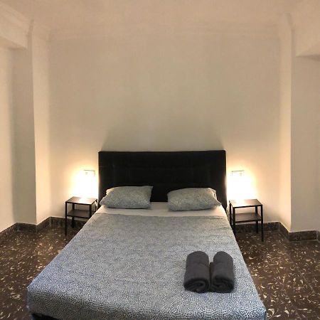 Habitaciones Casa Cobo Валенсия Экстерьер фото